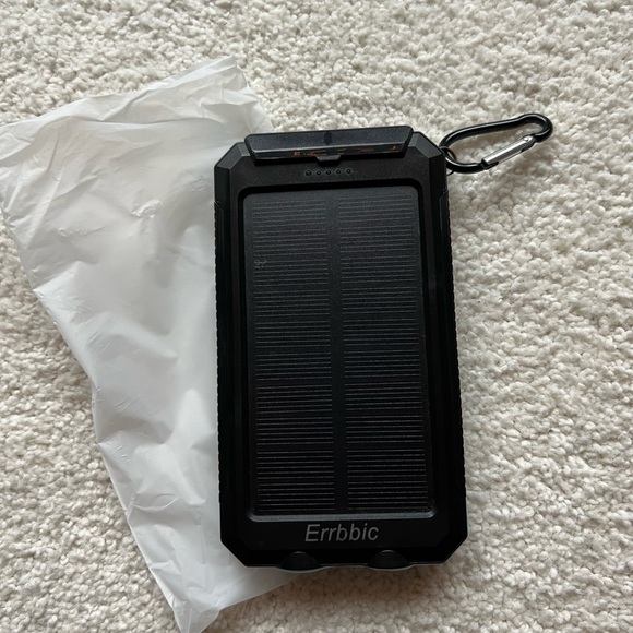 Power Bank - Picture 3 of 5